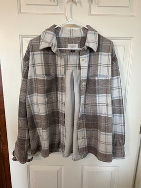 American Eagle Cream & Light Brown Plaid Button-Front Shirt Jacket